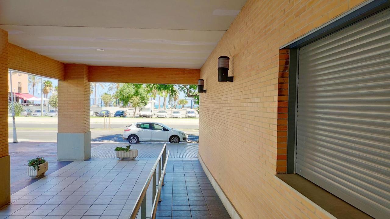 Apartamento en la playa! Parking, wifi, piscina, aire acondicionado y Netflix! Málaga Exterior foto